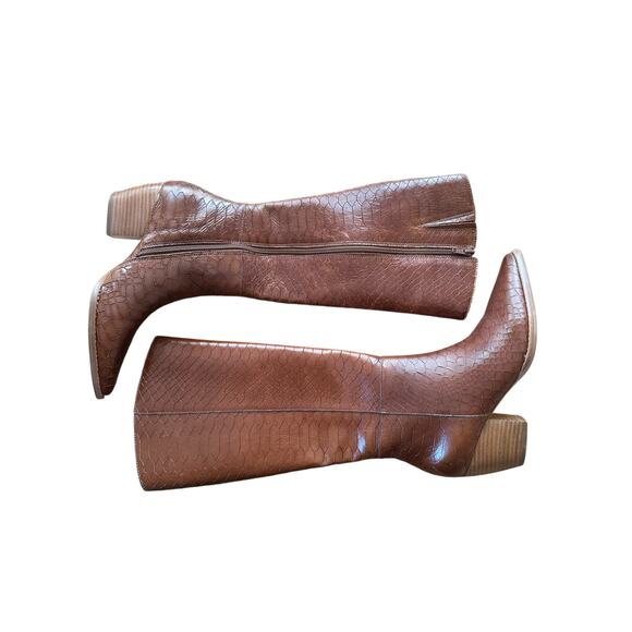 Anthro Matisse Bruna Embossed Croc Block Heel Knee High Zip Leather Boot Size 6M - Picture 6 of 11